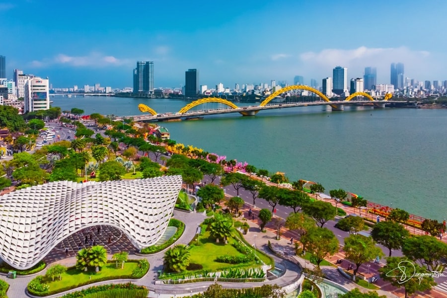 Cạnh tranh đô thị từ bản sắc và tầm nhìn dài hạn