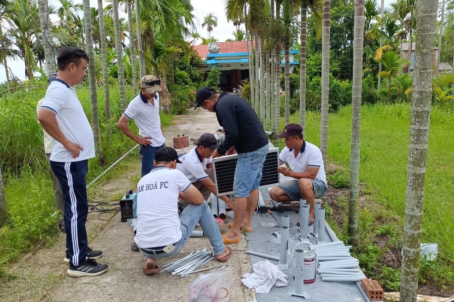 Nông dân xây dựng làng quê an toàn