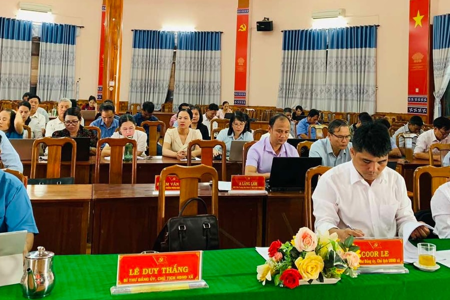 Đảng ủy xã Đông Giang quán triệt văn bản của Đảng cho cán bộ, đảng viên