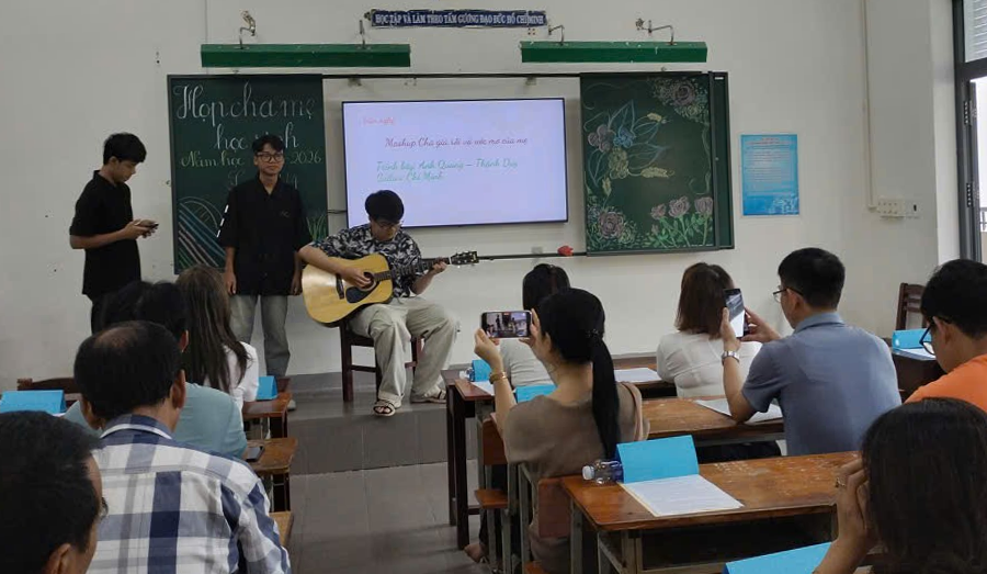 Một buổi họp phụ huynh đáng nhớ tại Trường THPT Phan Châu Trinh
