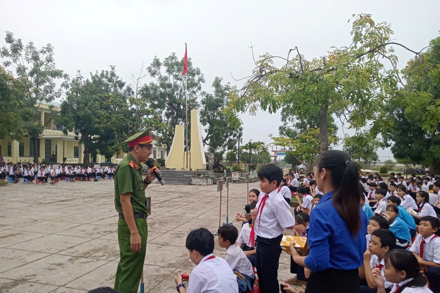Trường học an toàn, thân thiện, không bạo lực học đường