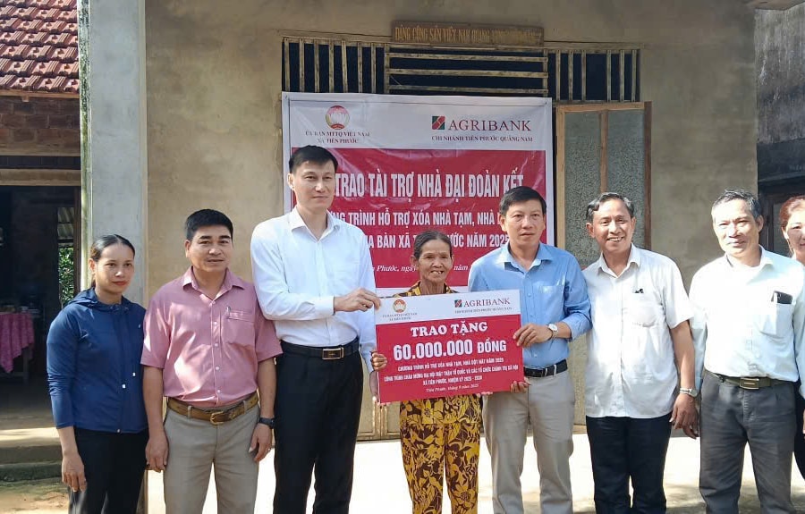 Đoàn kết để dựng xây cuộc sống mới