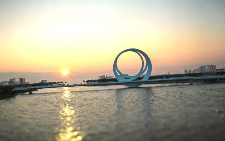 Nối tiếp “thành phố của những cây cầu”