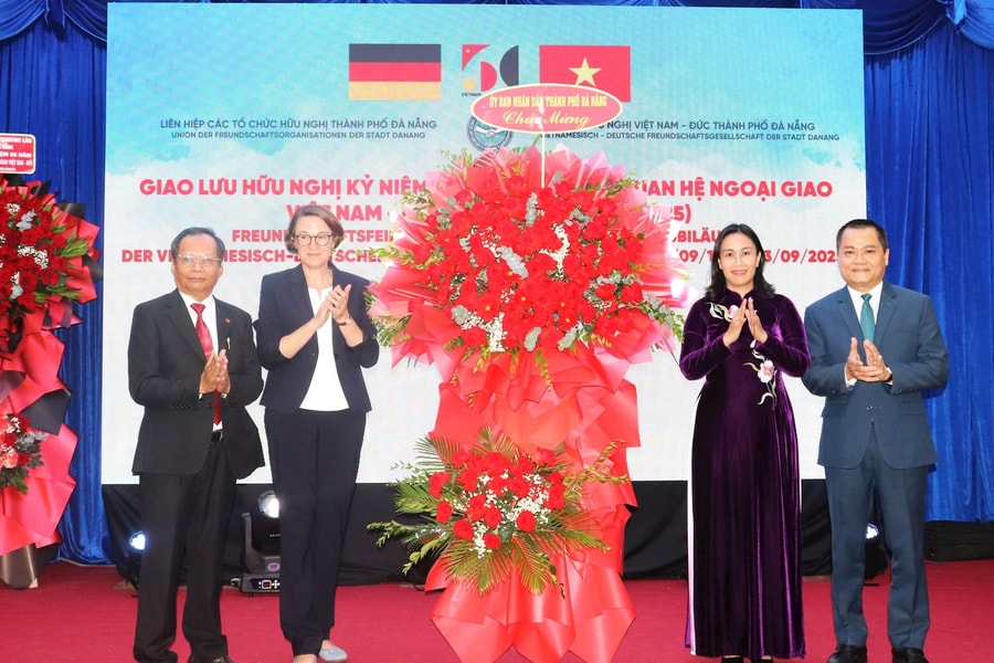 Friendship exchange marks 50 years of Vietnam - Germany diplomatic ties