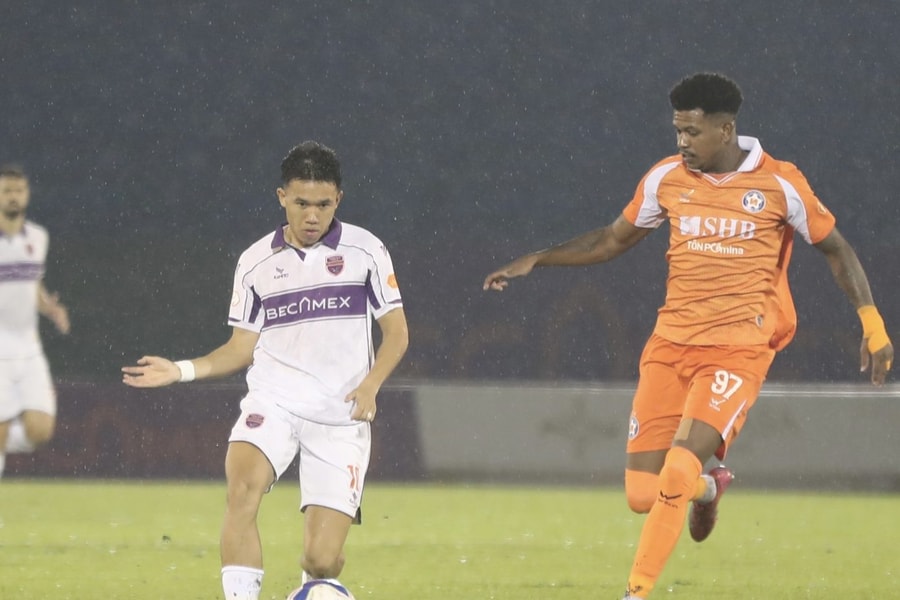 SHB Đà Nẵng có chiến thắng đầu tiên ở V-League 2025 - 2026