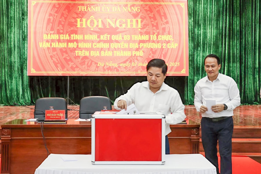 Chung tay sẻ chia với đồng bào vùng thiên tai