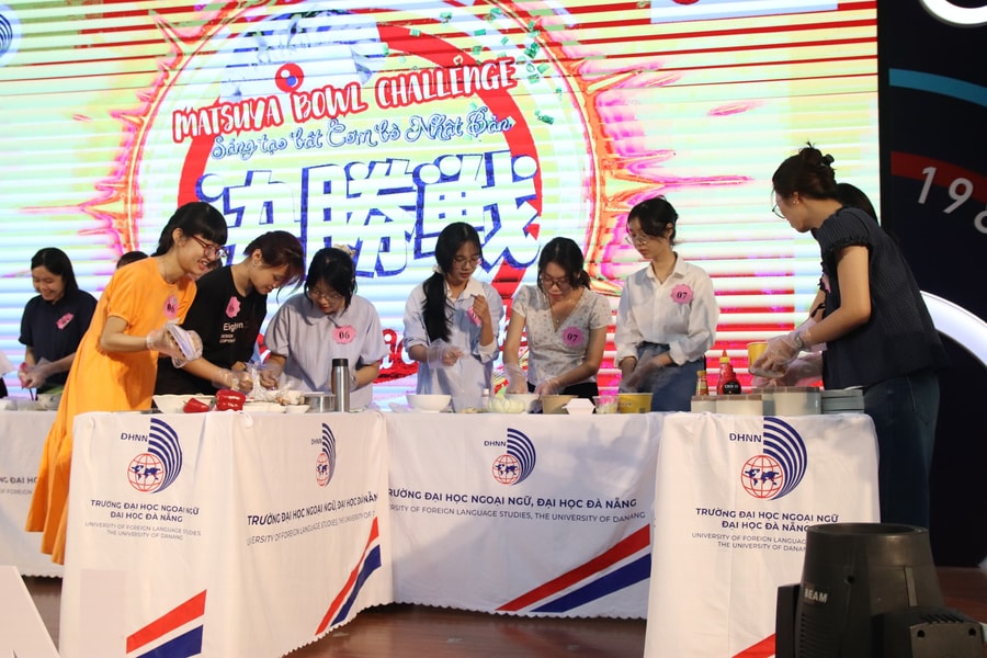 Da Nang students reimagine Japan’s gyudon beef bowls