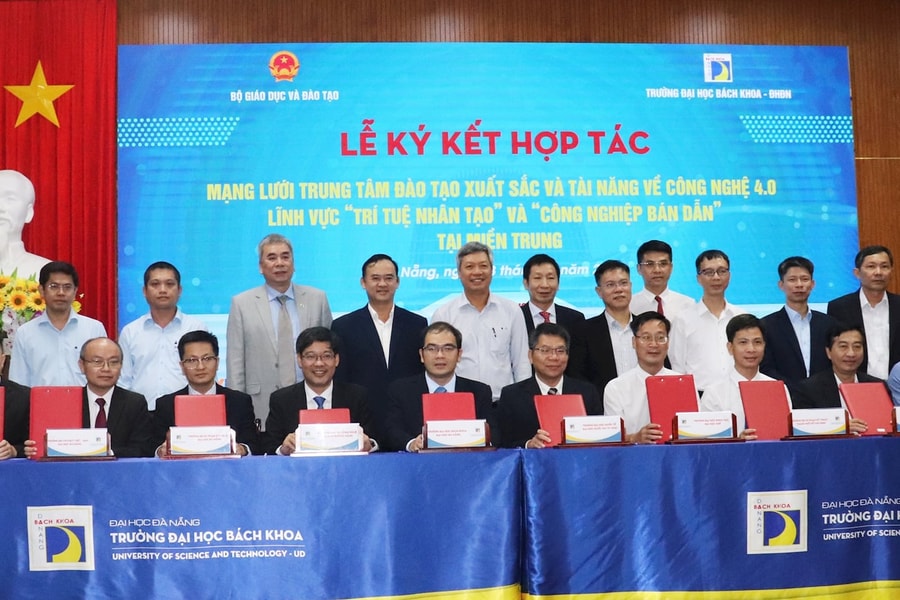 Da Nang assigned by Government to train human resources for semiconductors and AI in Central Vietnam