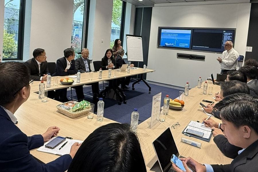 Da Nang promotes cooperation in smart city building, aviation and seaports in the Netherlands