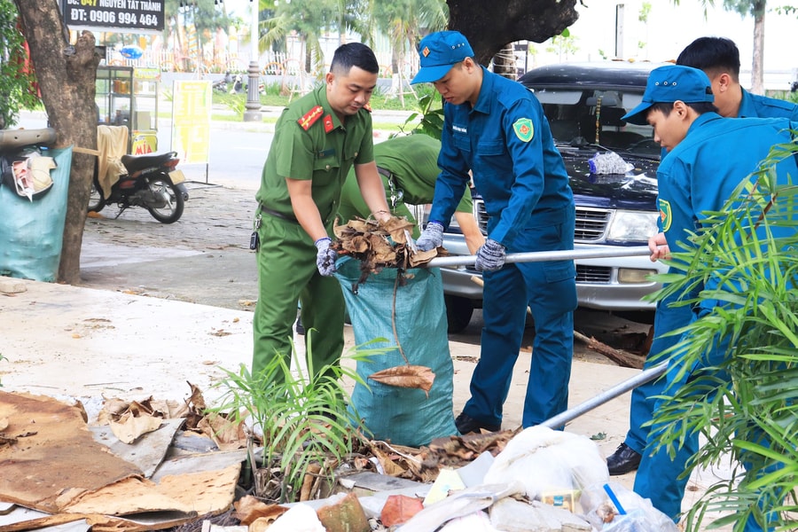 Phường Thanh Khê ra quân tổng vệ sinh môi trường khu dân cư