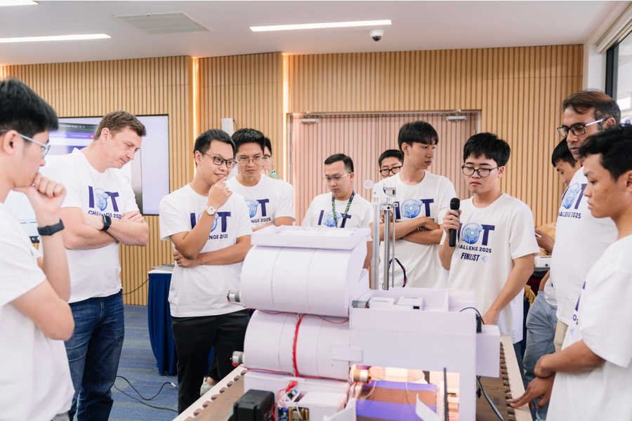 Ươm mầm tài năng khoa học trẻ