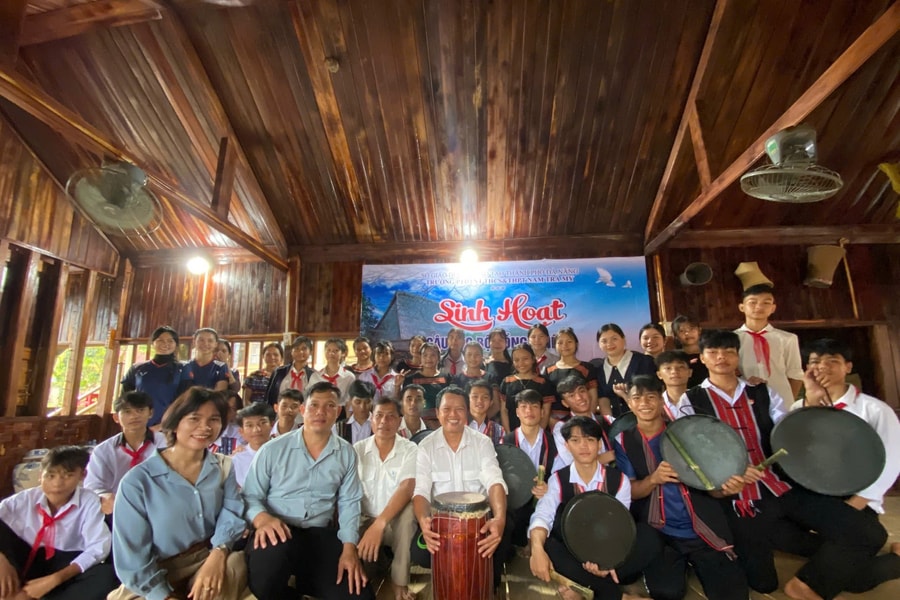 Để đại ngàn vang mãi tiếng chiêng ngân