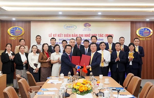 Cảng Đà Nẵng và Đặc khu kinh tế Savannakhet (Lào) ký kết hợp tác chiến lược