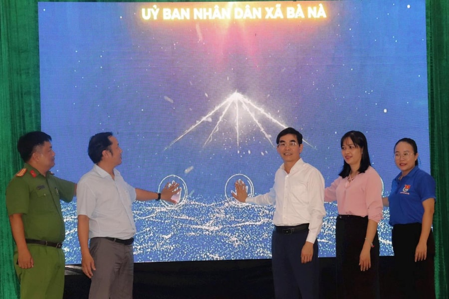 Xã Bà Nà phát động chiến dịch 100 ngày “Chuyển đổi số tại nhà”