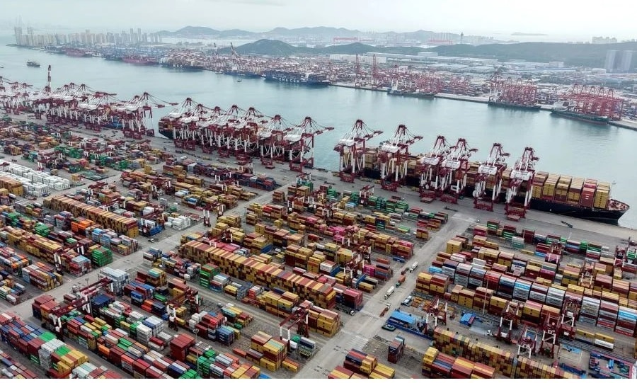IMF nâng dự báo tăng trưởng kinh tế toàn cầu 2025