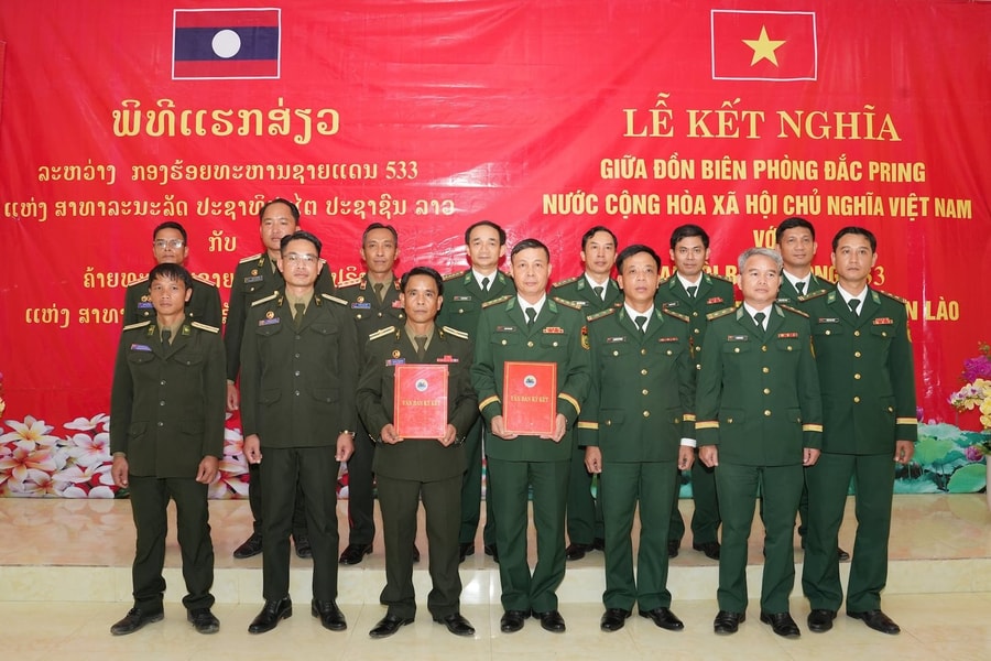 Hai Đồn Biên phòng La Êê, Đắc Pring kết nghĩa với Đại đội Biên phòng 533 (Lào)