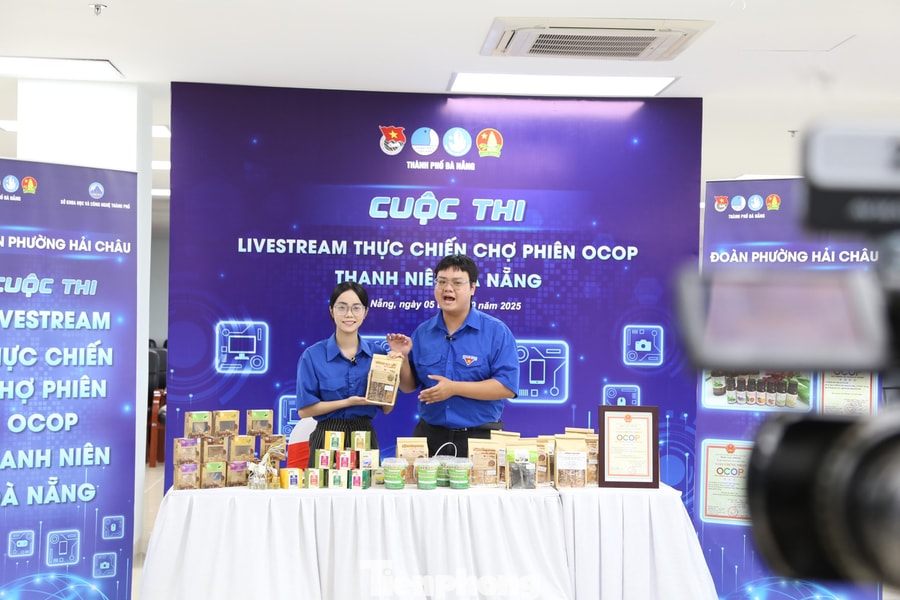 Công nghệ số mở lối tiêu thụ hàng truyền thống