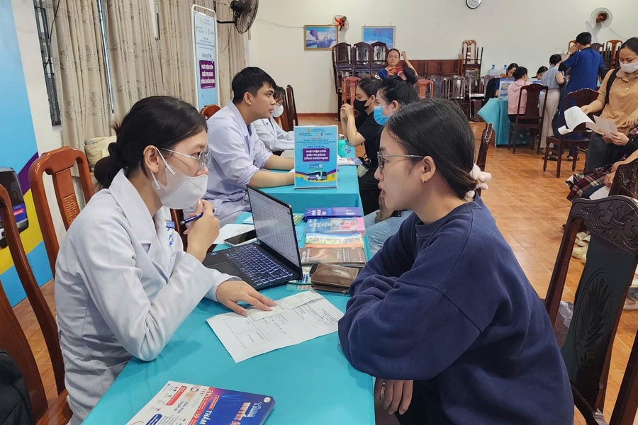 Lắng nghe tiếng nói lao động nữ