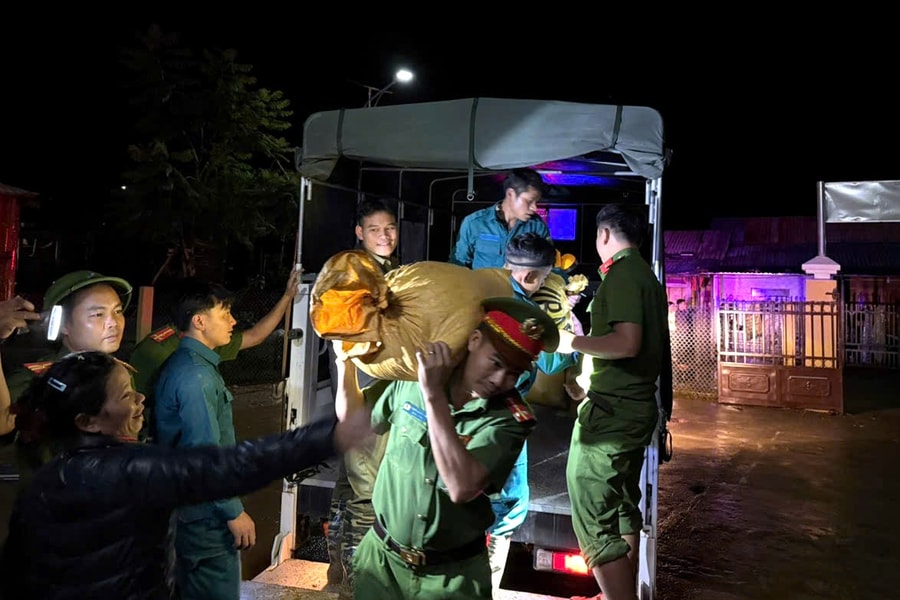 Xã Trà Linh kịp thời di dời 8 hộ dân khu vực nguy cơ sạt lở đến nơi an toàn