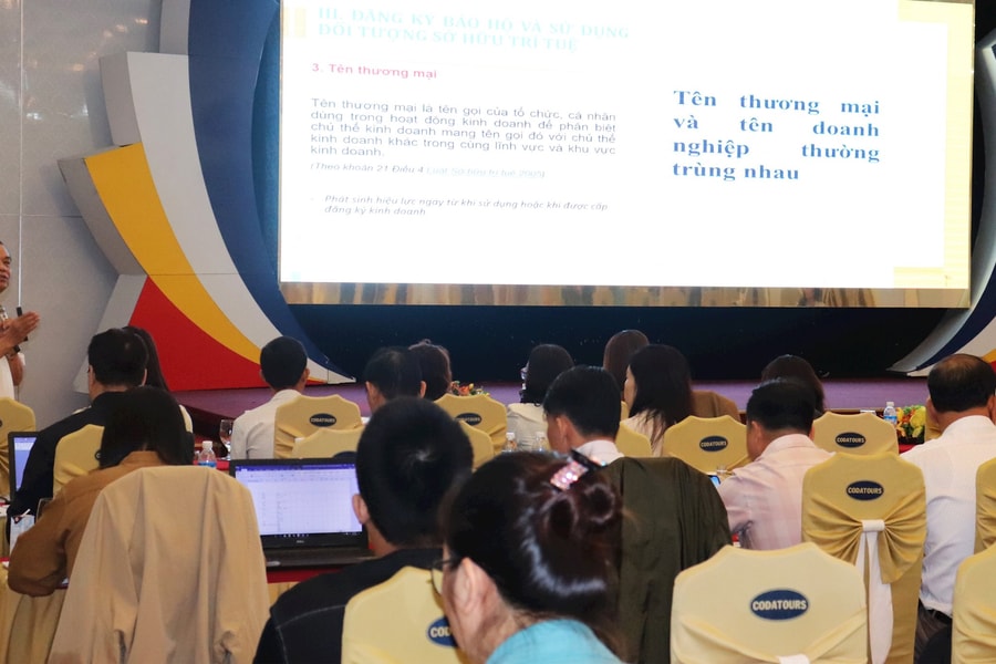 Trang bị kỹ năng bảo hộ quyền sở hữu trí tuệ và phát triển thương hiệu sản phẩm OCOP tại Đà Nẵng