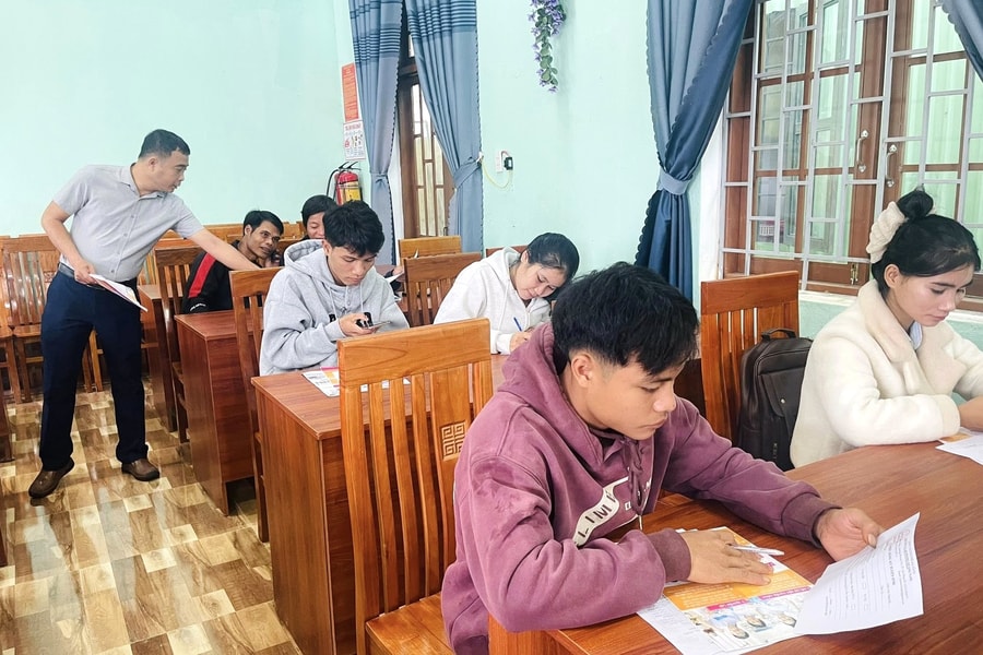 Cơ hội học nghề cho người dân miền núi