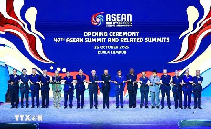 Hội nghị cấp cao ASEAN-47: Giữ vững niềm tin và hợp tác chặt chẽ