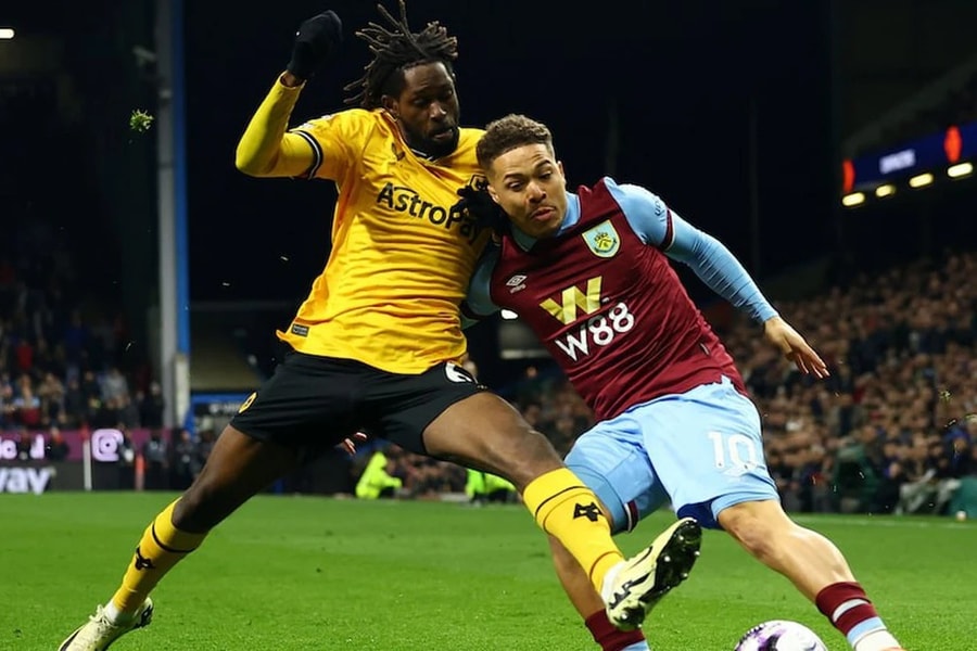 Wolves vs Burnley: Molineux quyết chiến