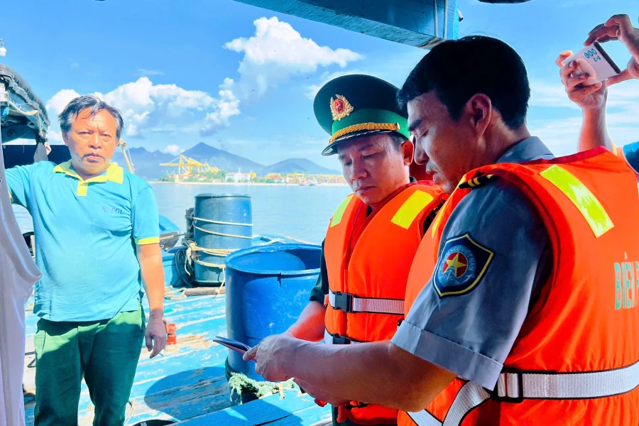 Quyết liệt ngăn chặn khai thác hải sản trái phép