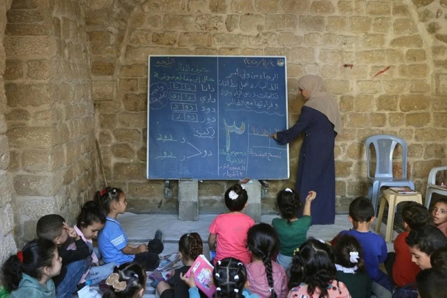 Trẻ em Gaza trở lại lớp học