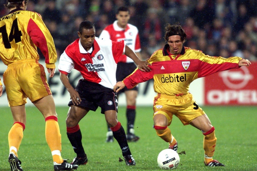 Nhận định Stuttgart vs Feyenoord, 03h00 ngày 7.11: Van Persie trở lại Đức