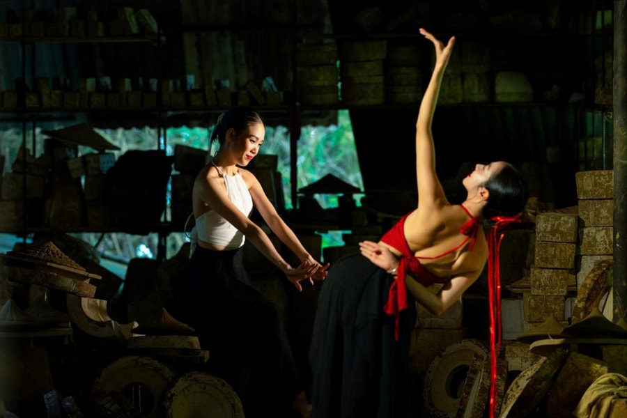 Thanh âm của đất