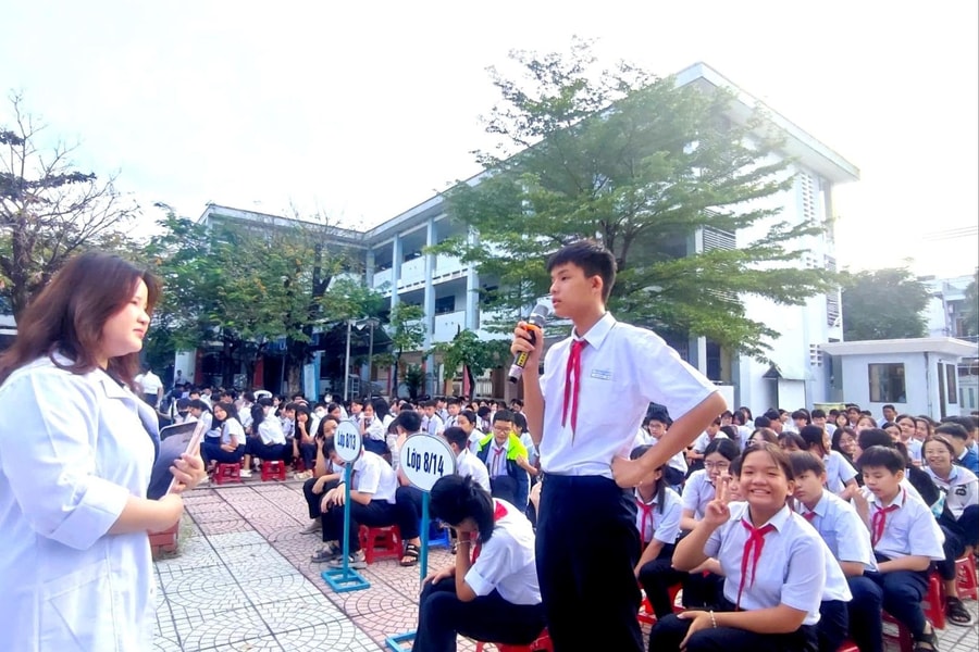 Lan tỏa thông điệp “Nói không với thuốc lá” đến học sinh