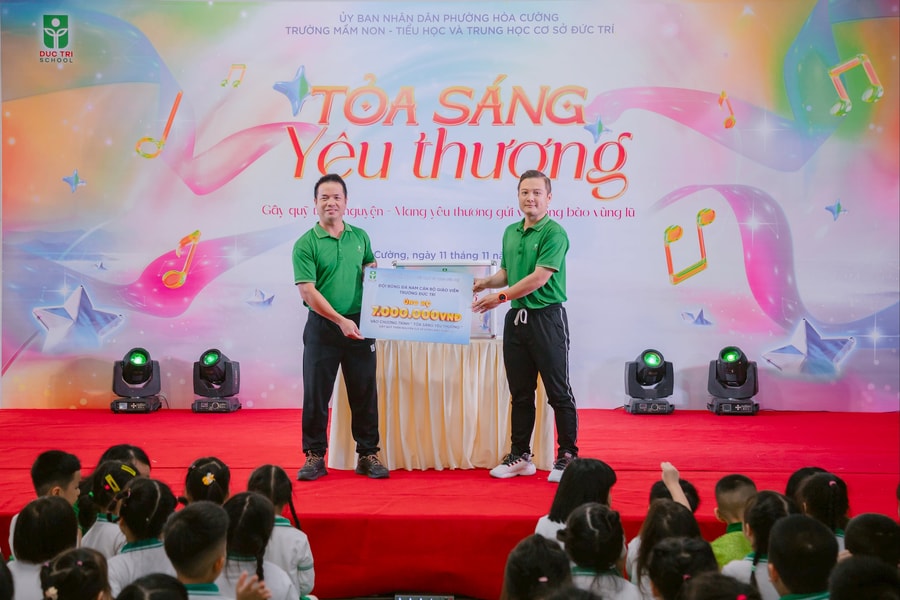 Trường Đức Trí tổ chức chương trình nghệ thuật “Tỏa sáng yêu thương” gây quỹ hỗ trợ đồng bào vùng lũ