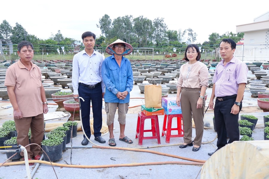 Tiếp sức người dân ổn định cuộc sống