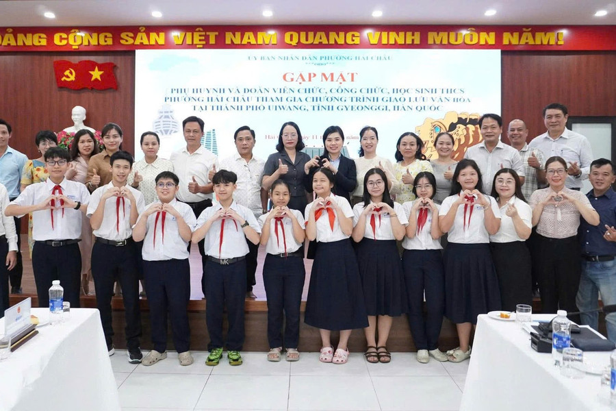 Hai Chau Ward meets student delegation ahead of cultural exchange in South Korea