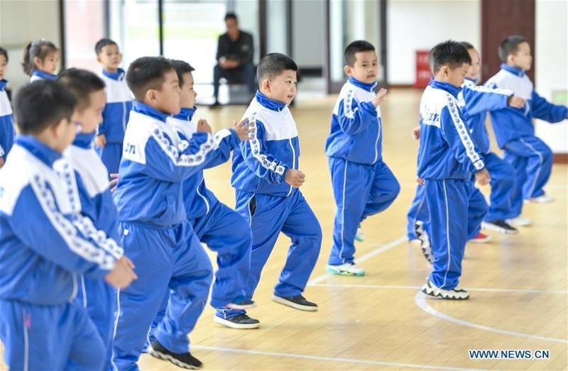 Trung Quốc giảm áp lực cho học sinh