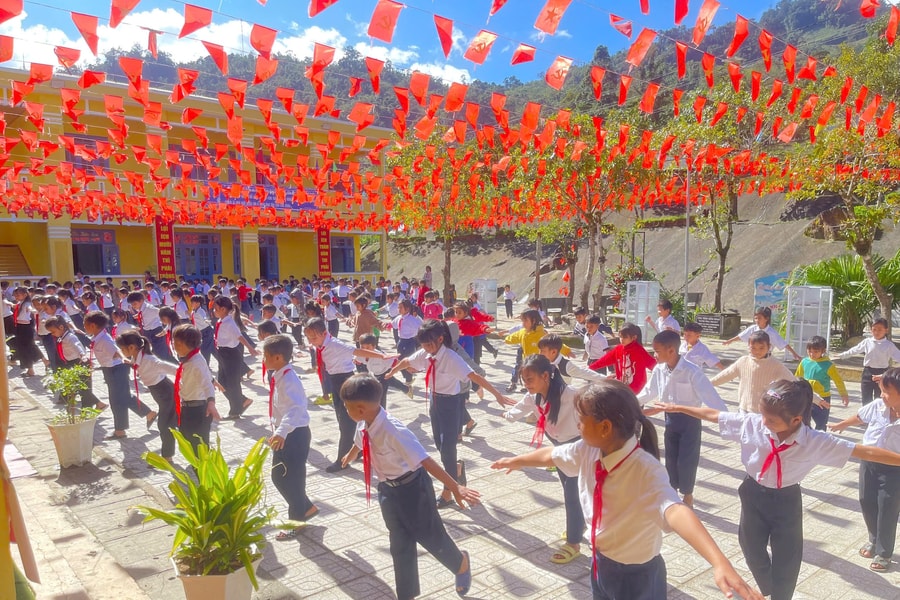 Tất cả vì học sinh thân yêu