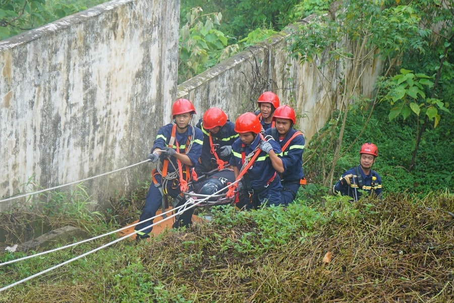 Diễn tập cứu nạn, cứu hộ ở bán đảo Sơn Trà