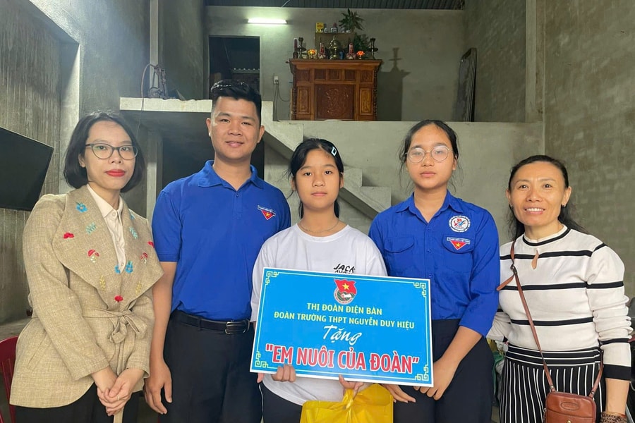 Thắp lửa nhân ái từ những mô hình thiện nguyện trong trường học