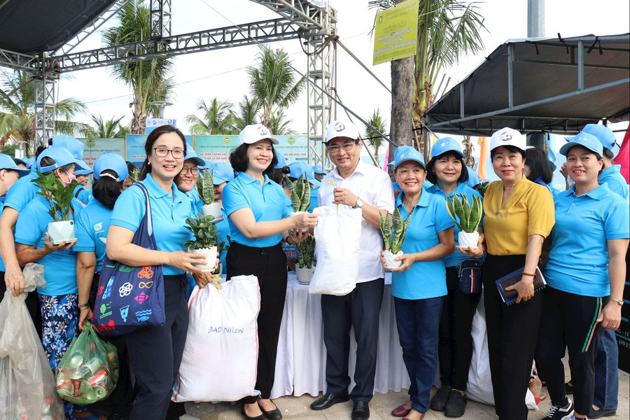 Da Nang strengthens international cooperation for a greener city
