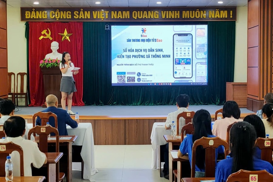 Tam Kỳ tập huấn chương trình “5 Sao - số hóa dịch vụ dân sinh, kiến tạo phường, xã thông minh”