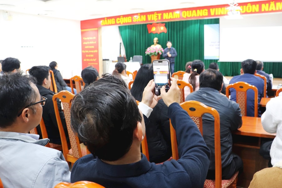 Tập huấn sử dụng AI trong lĩnh vực xuất bản, in và phát hành tại Đà Nẵng