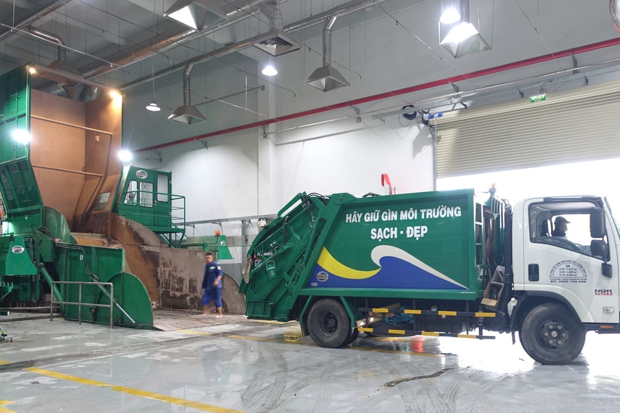 Đầu tư đồng bộ, hiện đại hóa hệ thống thu gom, xử lý rác