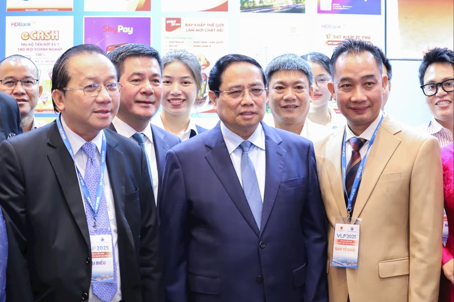 Vietnamese PM Pham Minh Chinh attends Vietnam Logistics Forum 2025 in Da Nang