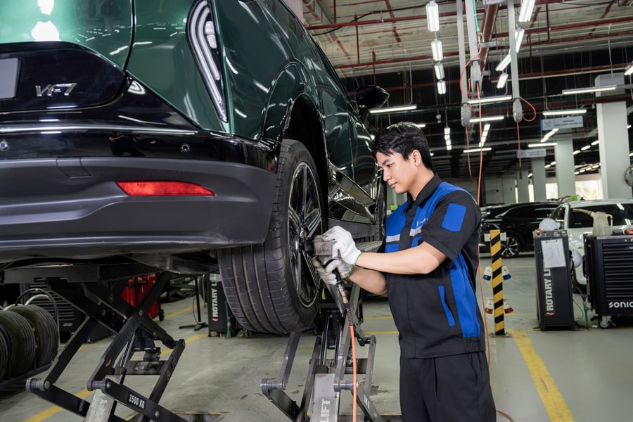 Chi phí bảo dưỡng thấp hơn xe tay ga, VinFast đặt lại chuẩn mực “nuôi” ô tô