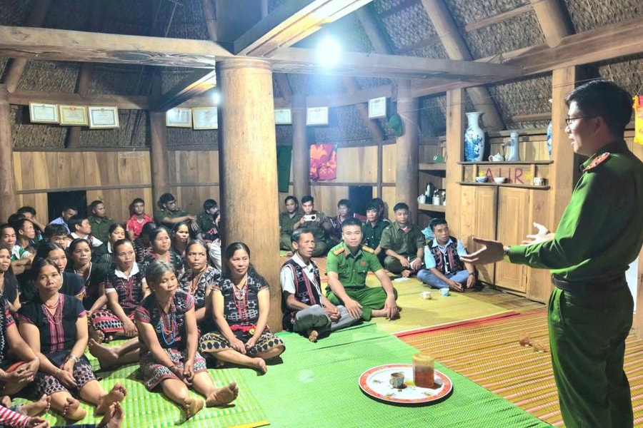 Xây dựng thế trận an ninh nhân dân vững chắc