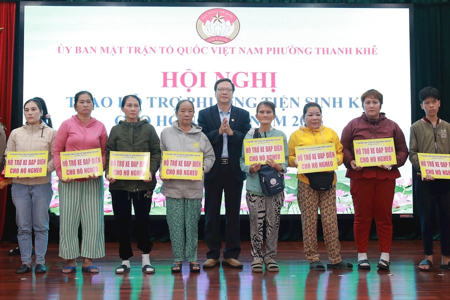Phường Thanh Khê trao sinh kế cho 37 hộ nghèo