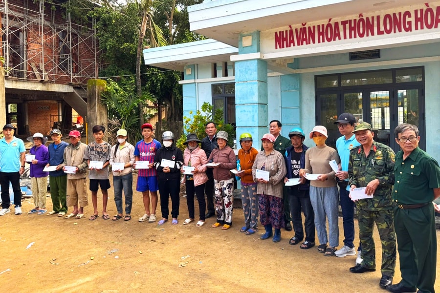 Phường Hòa Khánh hỗ trợ đồng bào vùng thiên tai Đắk Lắk