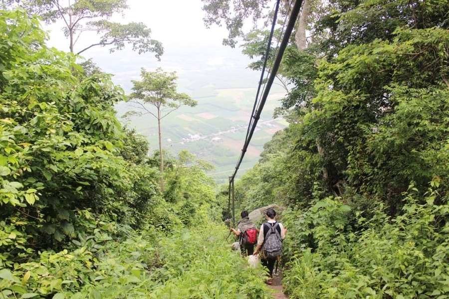 Đặt chân đến núi Bà Đen…