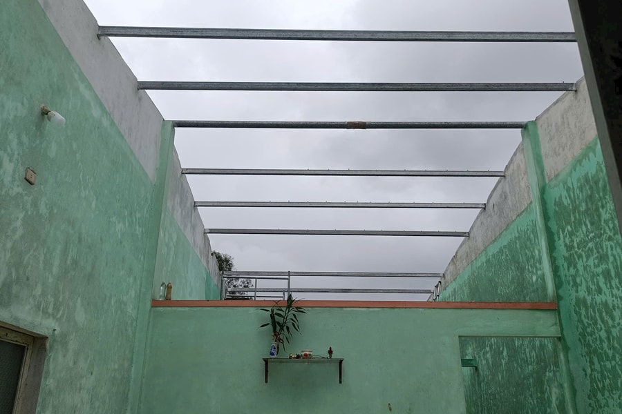 Lốc xoáy làm hư hỏng 4 nhà dân tại phường Quảng Phú